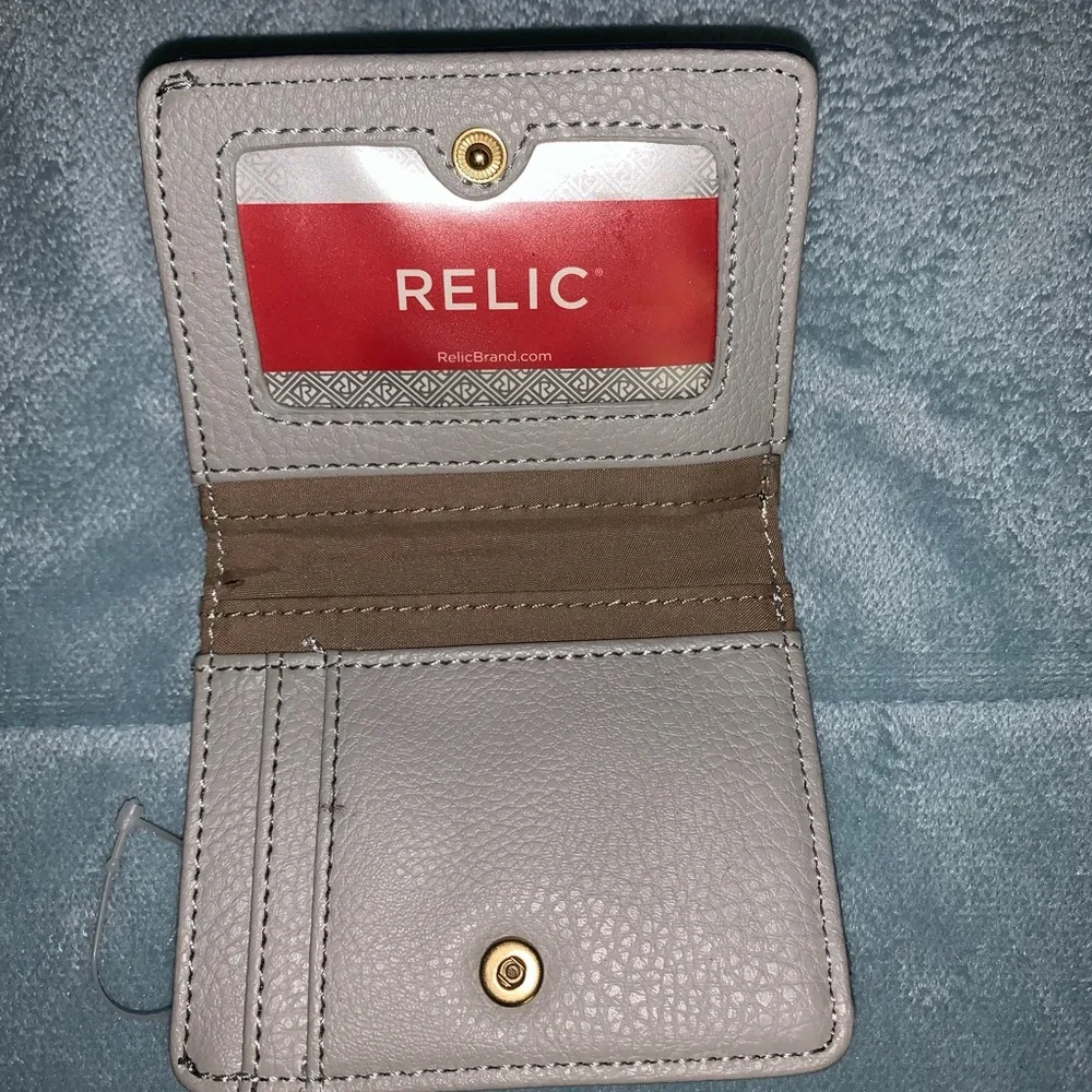 Relic Snap Wallet - Picture 3 of 5